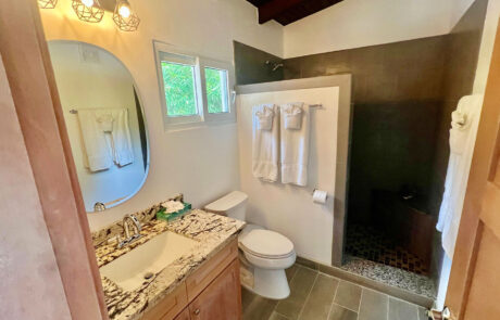 compass-rose-lagoon-house-bathroom