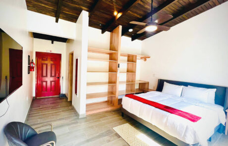 compass-rose-lagoon-house-bedroom